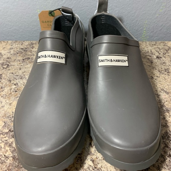 Shoes - Smith & Hawken Gardening Clogs Size 9